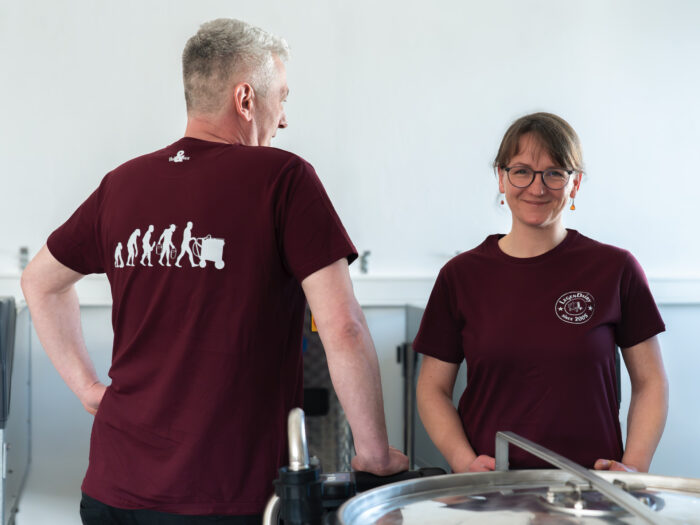 Rotes Jubiläums T-Shirt